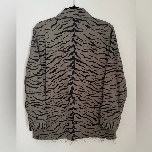 Pistola Tiger Utility Shirt Jacket Medium Animal Print Frayed Hem Anthropologie - Picture 7 of 10